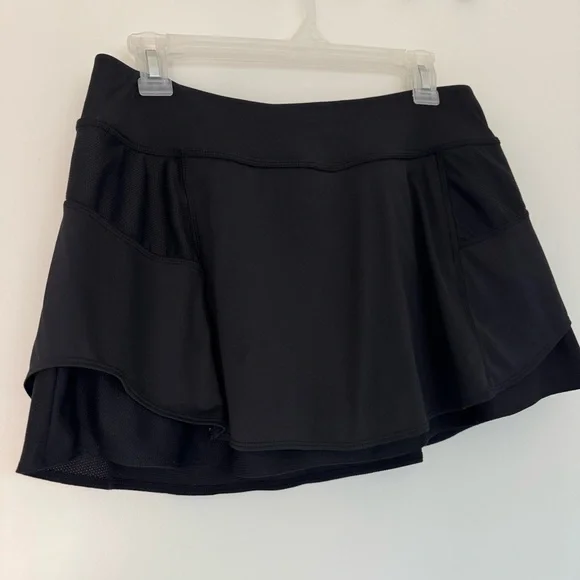 Athleta Medium Black Sportswear Skirt Skort with Biker shorts Pockets Athletic - Picture 5 of 10